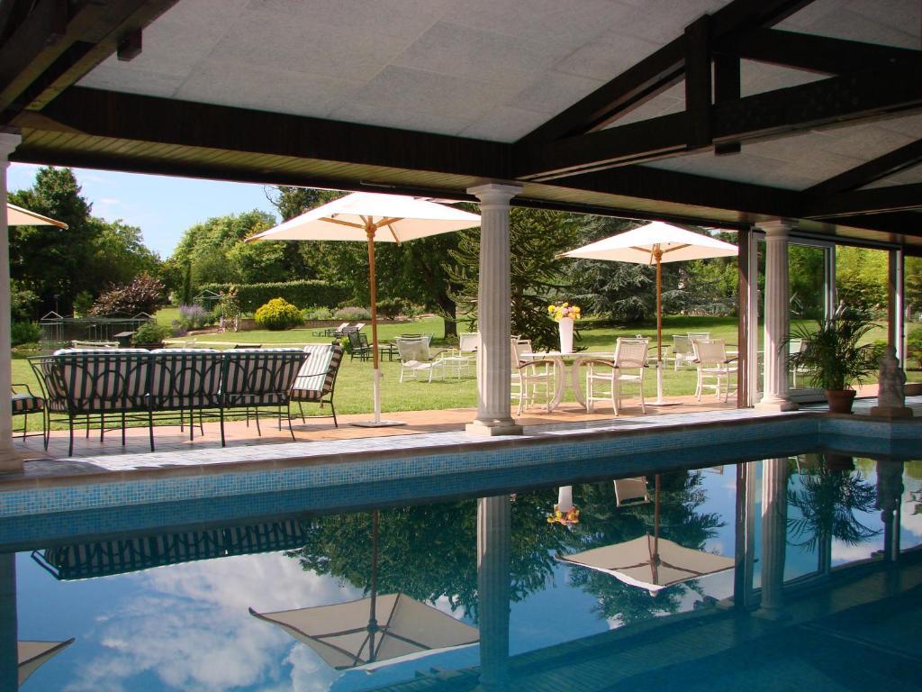 Relais Du Bois Saint Georges - Hotel De Charme Saintes Εξωτερικό φωτογραφία